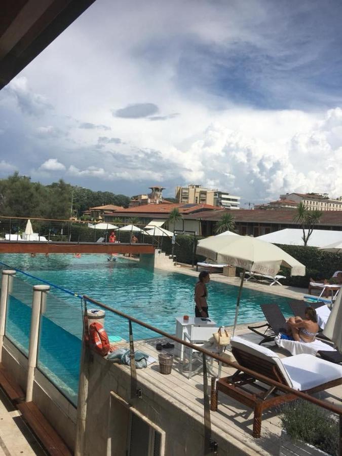 شقة Teresita Wellness Club فياريجيو المظهر الخارجي الصورة