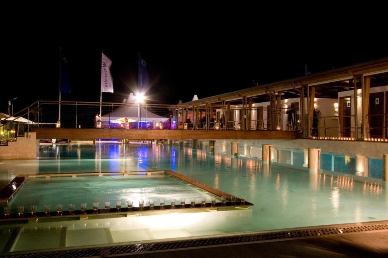 شقة Teresita Wellness Club فياريجيو المظهر الخارجي الصورة