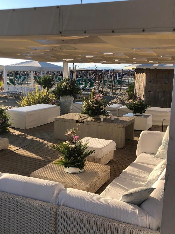 شقة Teresita Wellness Club فياريجيو المظهر الخارجي الصورة